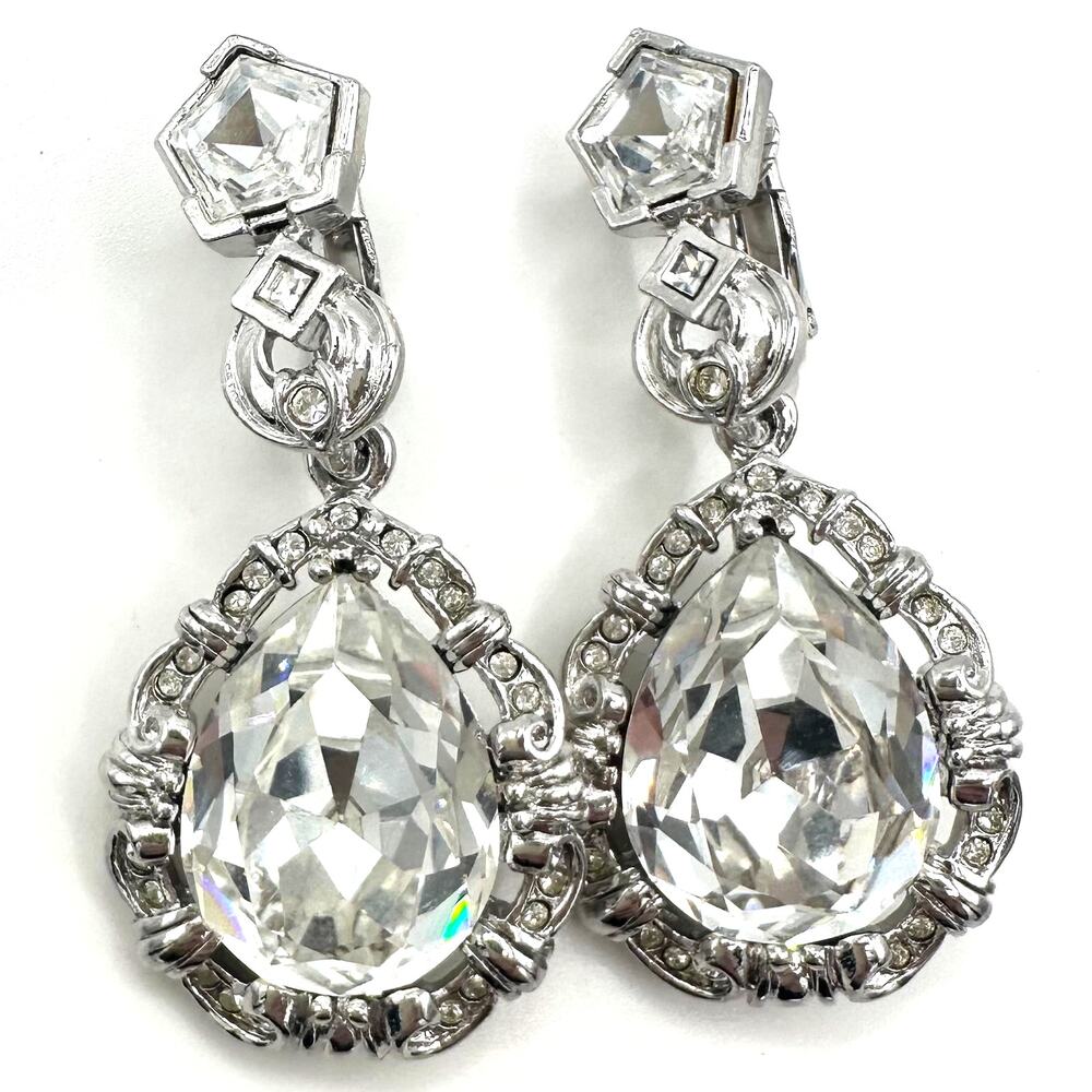 Avon Marie Antoinette replica Smithsonian silver tone crystal clip on earrings